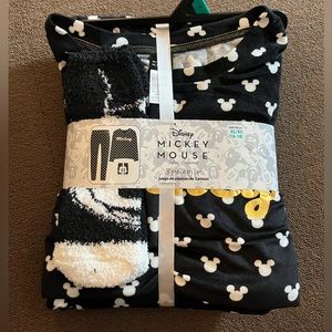 NEW DISNEY MICKEY MOUSE 3 PIECE PAJAMAS SET MICKEY HEADS LADIES SIZE XL 16 18